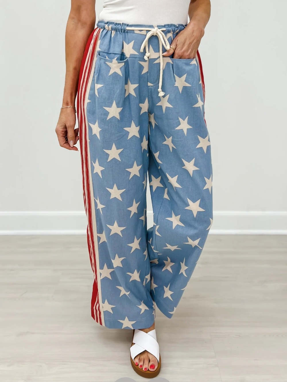 Relaxed Star-Print Drawstring Pants in Blue